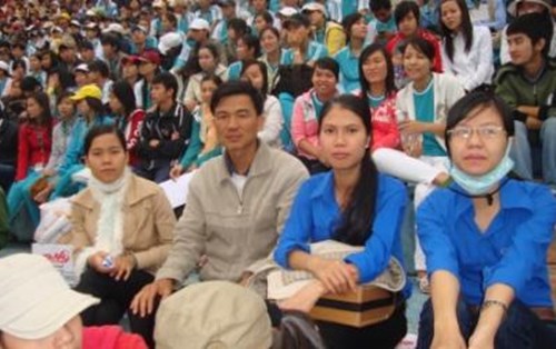 500 SV Đông Á tham dự lễ Mít tinh kỉ niệm 35 năm giải phóng TP ĐN