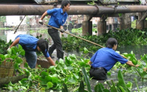 Sinh viên ĐH Đông Á hăng hái chia sẻ trách nhiệm với cộng đồng