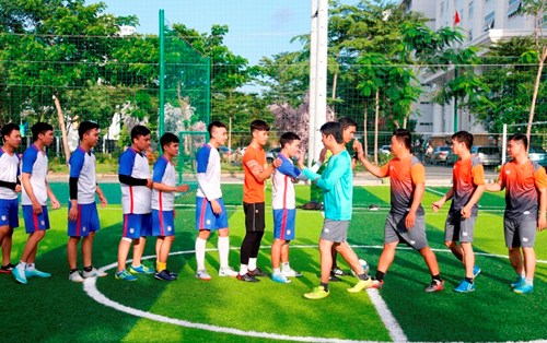 Tỉ số bóng đá nam trước vòng tứ kết